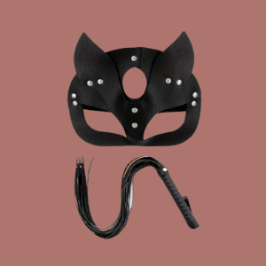 MASCARA DE GATO + LATIGO DE CUERO NEGRO